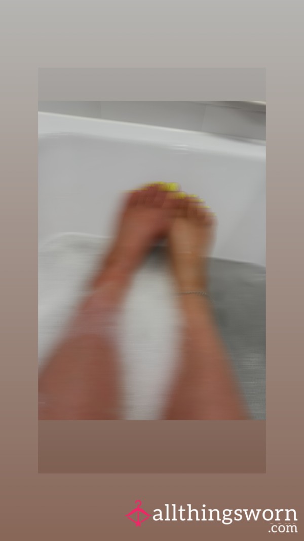 Feet 👣 Pics