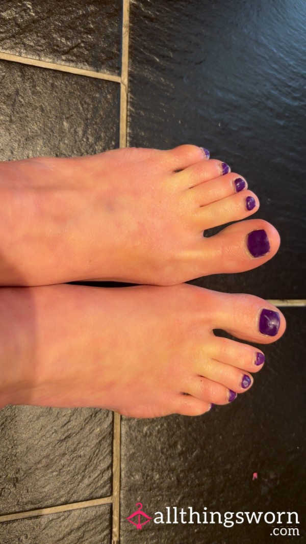 Purple Toenails 😈 Feet Pics