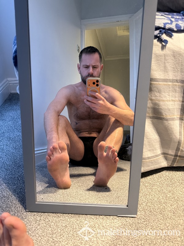 Feet Pics ! Any Requests Taken