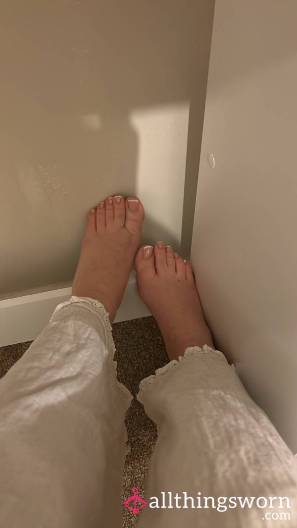 Feet Pics Everyday For 30 Days 🤭