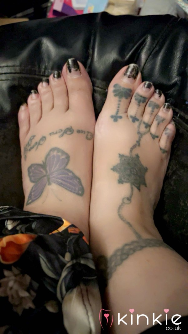 Feet Pics In With Extras