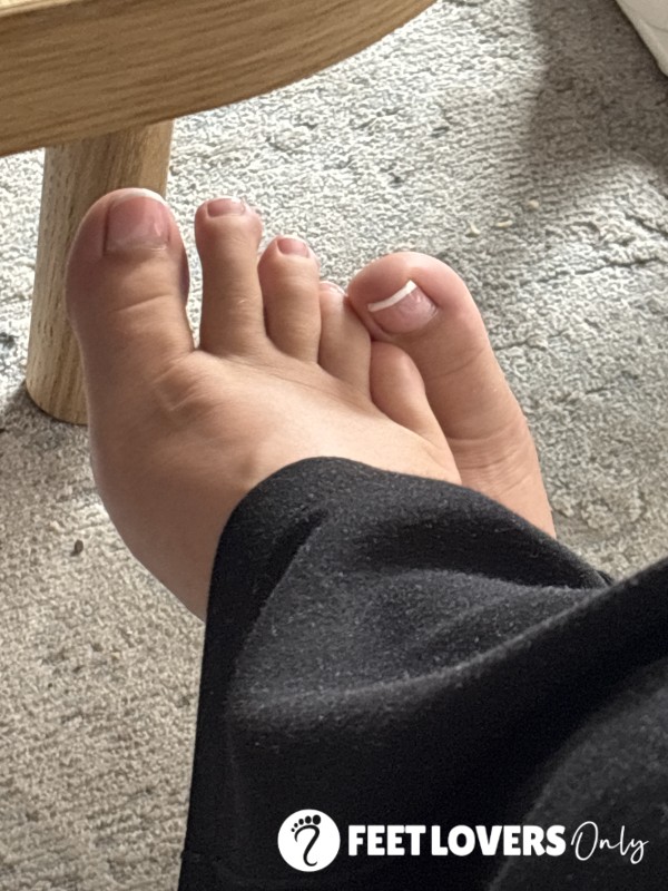 Feet Pics With French Nails