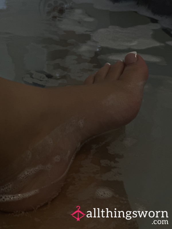 Feet Pics/vids