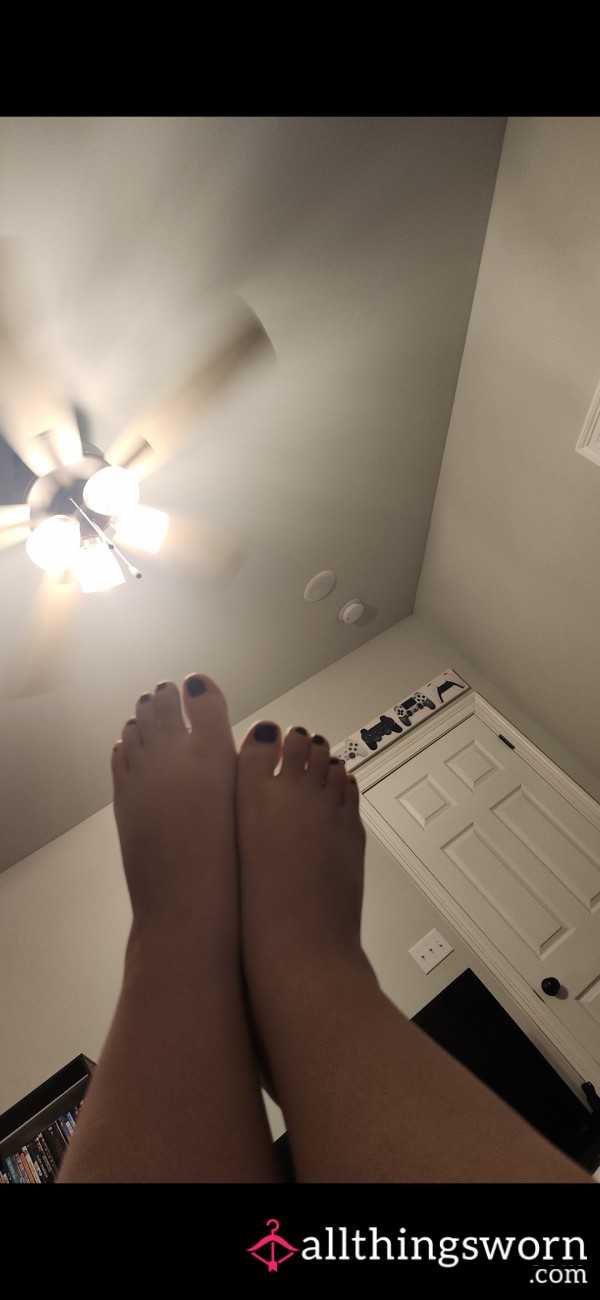 Feet Pictures