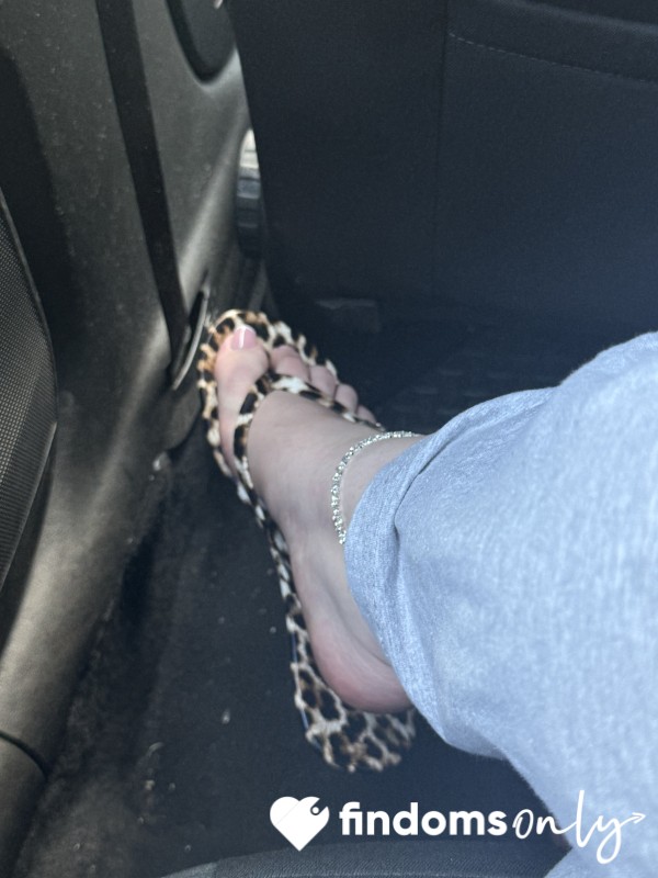 🦶💕Feet Pictures💕🦶
