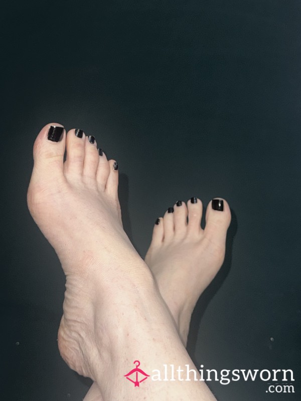 Feet Pictures