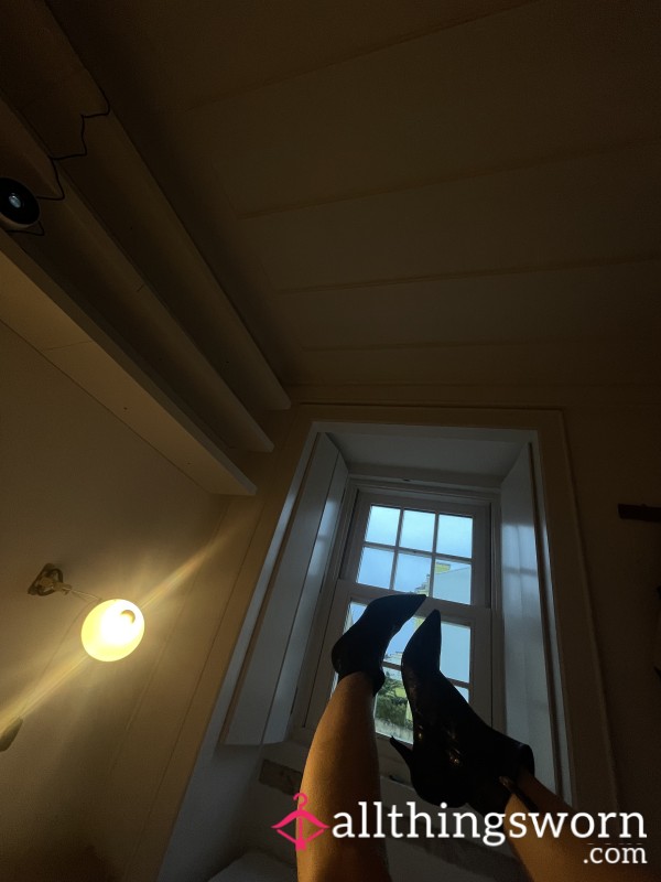 Feet Pictures In Leather Heels