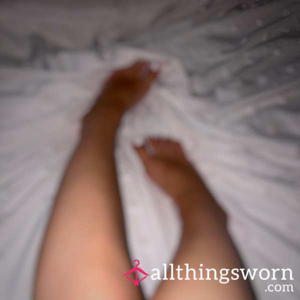 Feet Rubbing