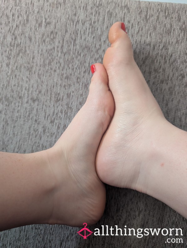 Feet Scrunching 😱😱