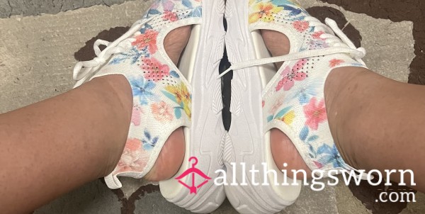 Feet Up Close Cute Sandles