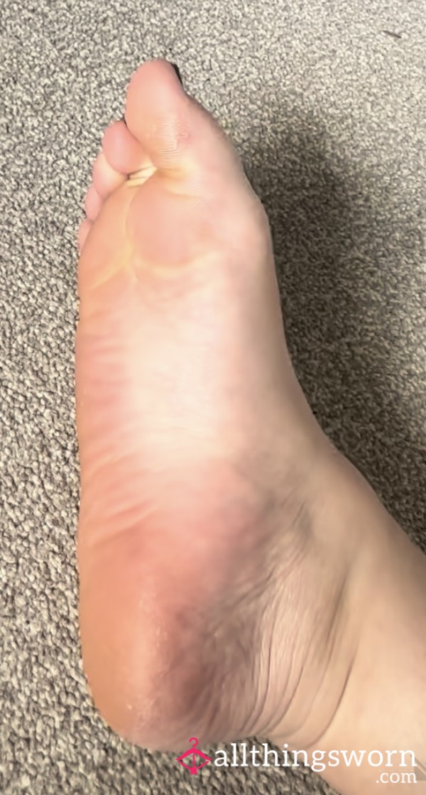 Sensual Feet Video – Toes, Wiggles & Close-Ups 👣