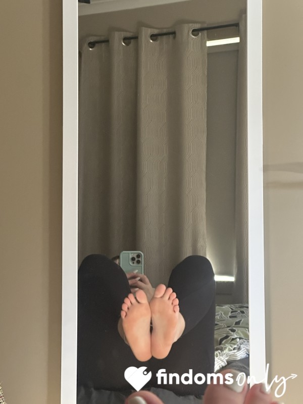 Feetalicious
