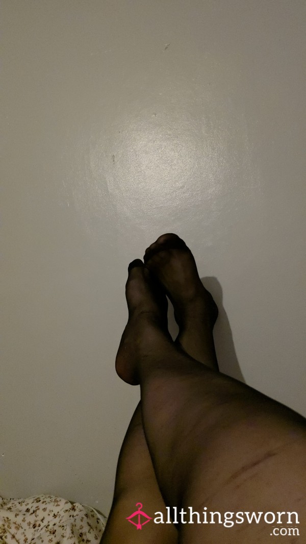 Feet.in.tights