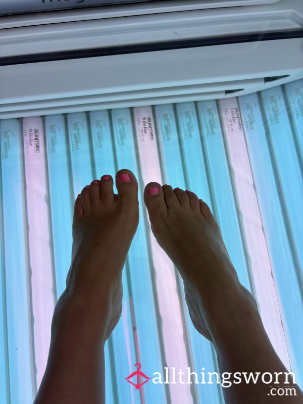 Feet/sunbed