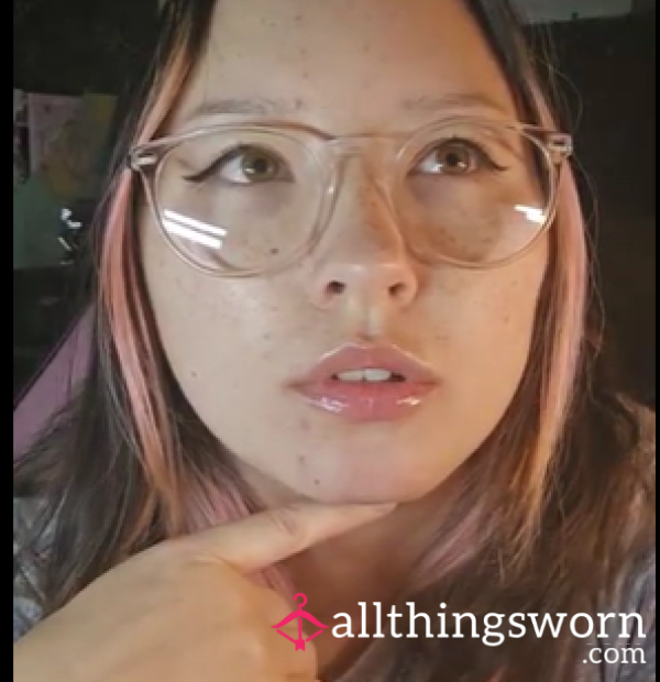 Feminine Hygiene Throughout The Day (8:10) GDRIVE VID