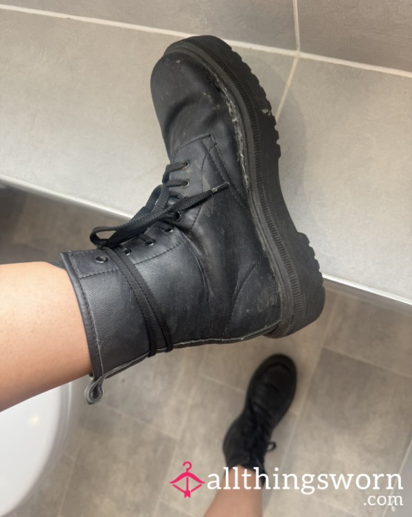 Used Leather Boots