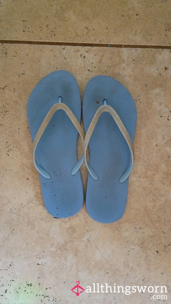 Very Worn Filthy Baby Blue Flip Flop 🩴