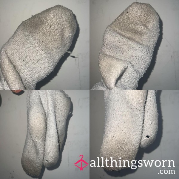 Filthy Feet, Fresh Obsession: 4 Day Wear White Fluffy Socks 🧦
