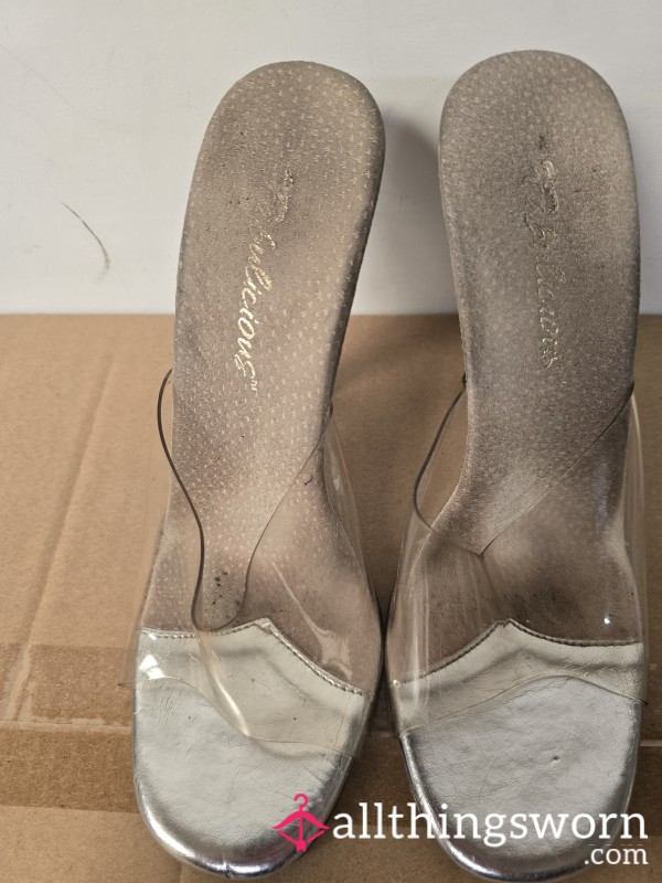 Filthy Pole / Posing Heels