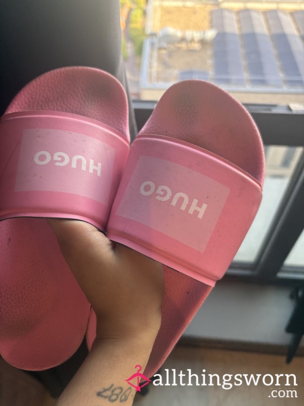 Filthy Sliders – Soft, Stinky & Fully Broken In