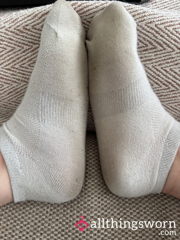 Filthy, Smelly Ankle Socks😵‍💫