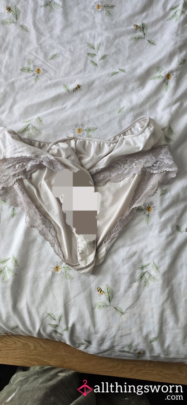 Filthy Stained Gusset In Dirtyboff White Work Knickers