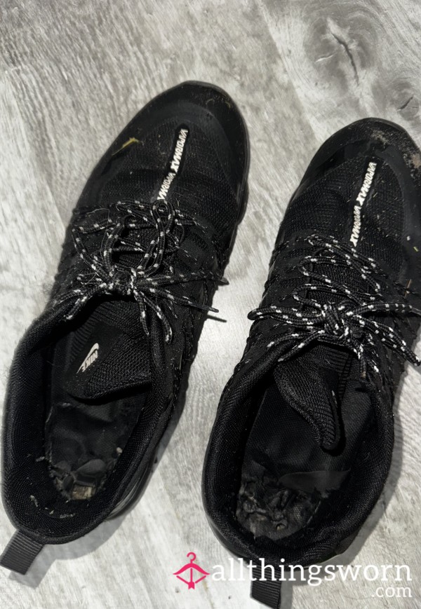 Filthy Stinky Black Nike Vapormax Well Worn & Trashed (Size UK9)