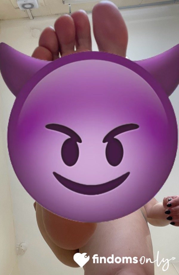 Worship The Throne You’ll Never Touch. Send Tribute Or Stay Irrelevant