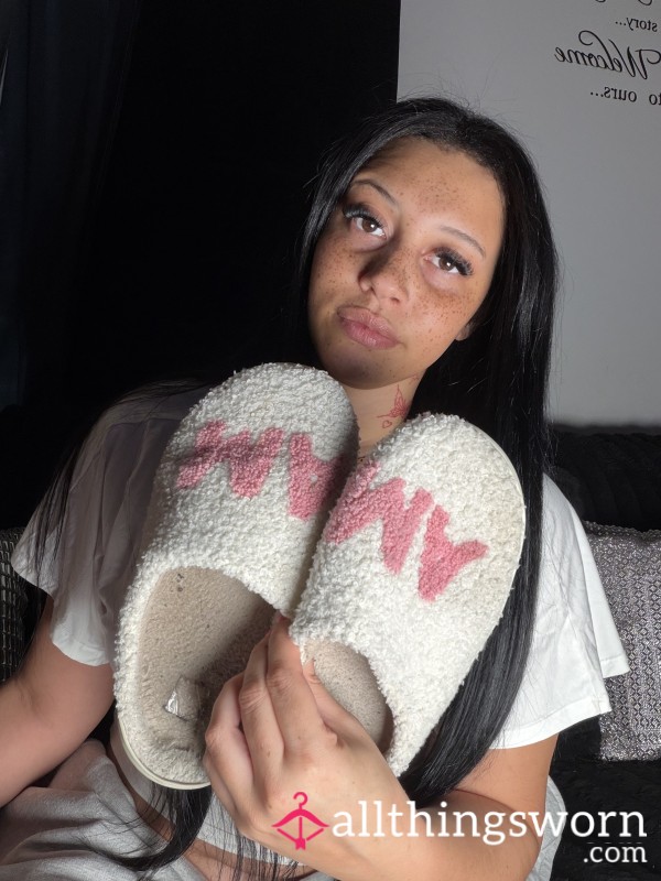 FILTHY Well Worn Slipper ** FREE SOCKS INCLUDED **