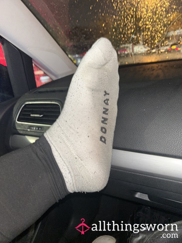 Filthy White Socks 🧦 Well-worn