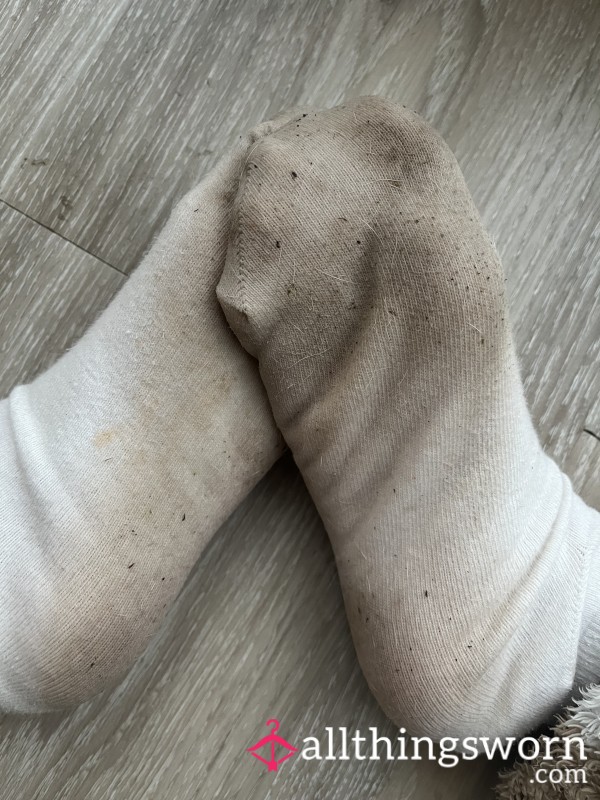 🧦 Filthy Worn White Ankle Socks 🧦