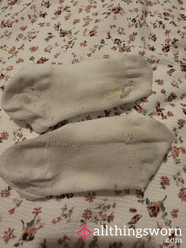 Filthy.grubby.socks