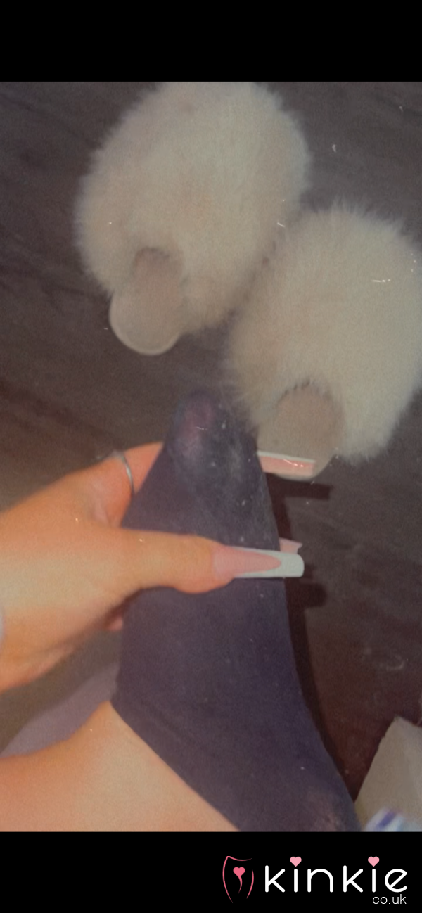 Filthy/sweaty Well Worn Fluffy Slippers