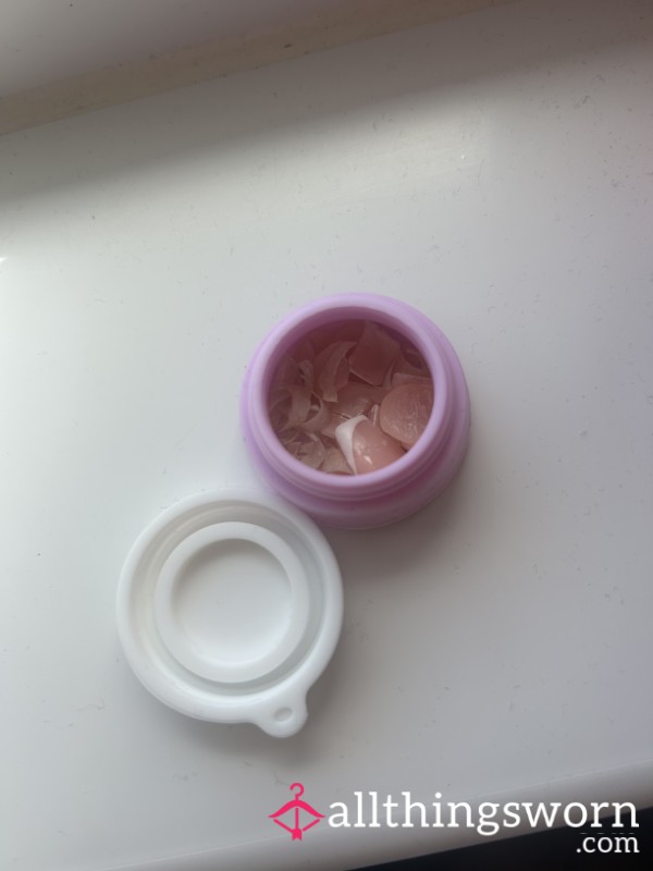 Finger Nails , Toe Nails And Acrylic Nails Have All 3 For £20 In The Reusable Rubber Container Shipped Asap💅