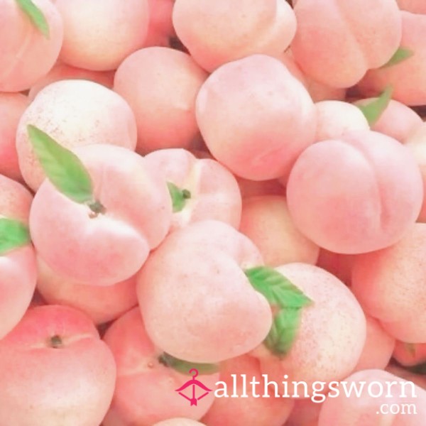 Fingering My Pretty A**hole