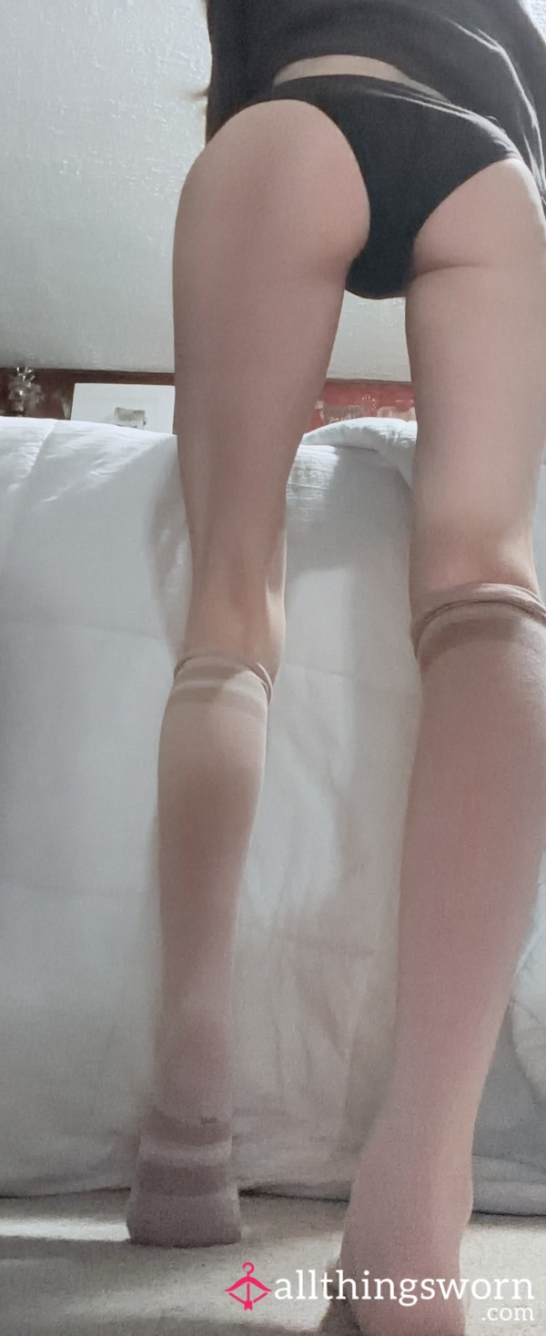 Firm Fitting Compression Cotton Pink Socks