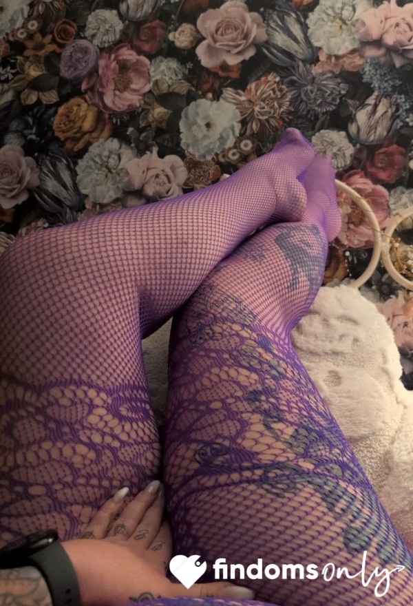 Fishnet Friday Appreciation Tax 💅🏼💋