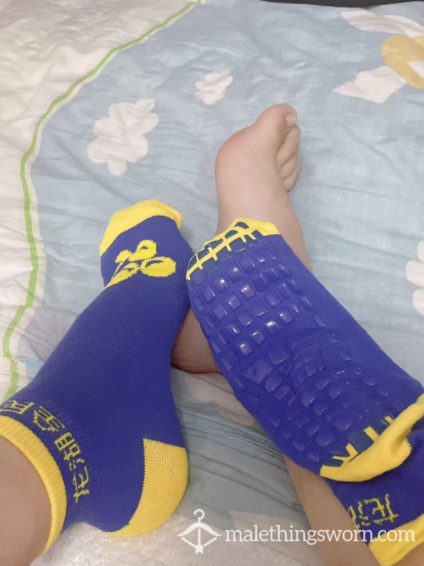 Fitness Socks, Non Slip, With Rubber Pads On The Soles Of The Feet
