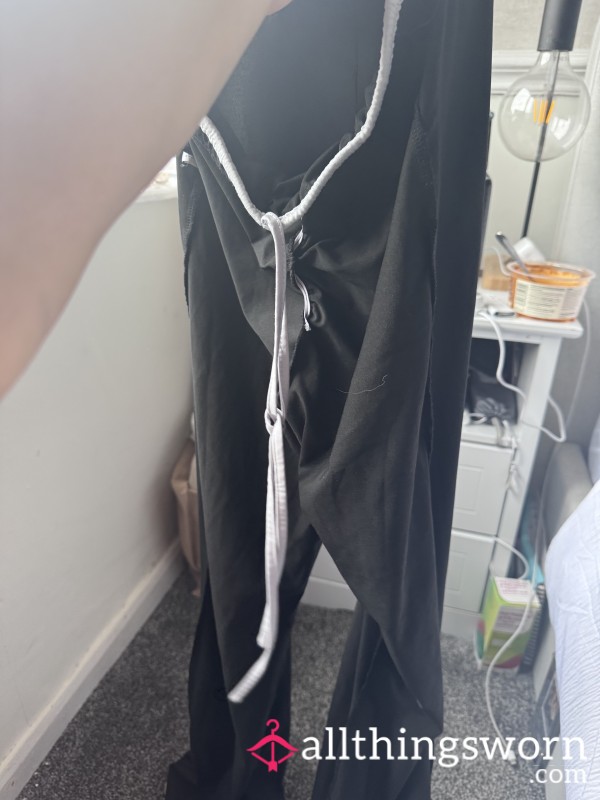 Flared Black Smelly Pants