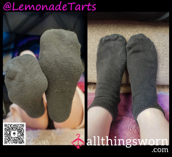 FLAT BLACK (SOCKS LISTING #27)