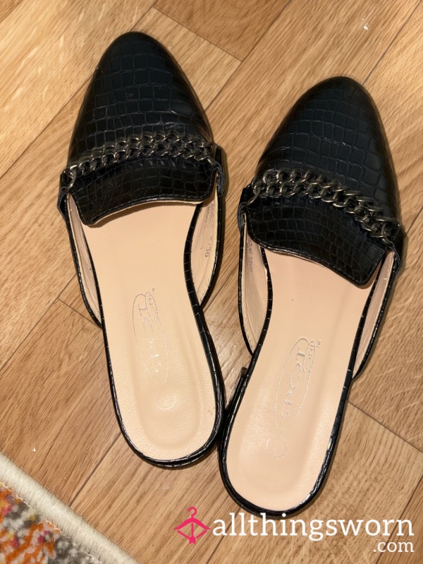 Flat Open Back Shoes With Chains