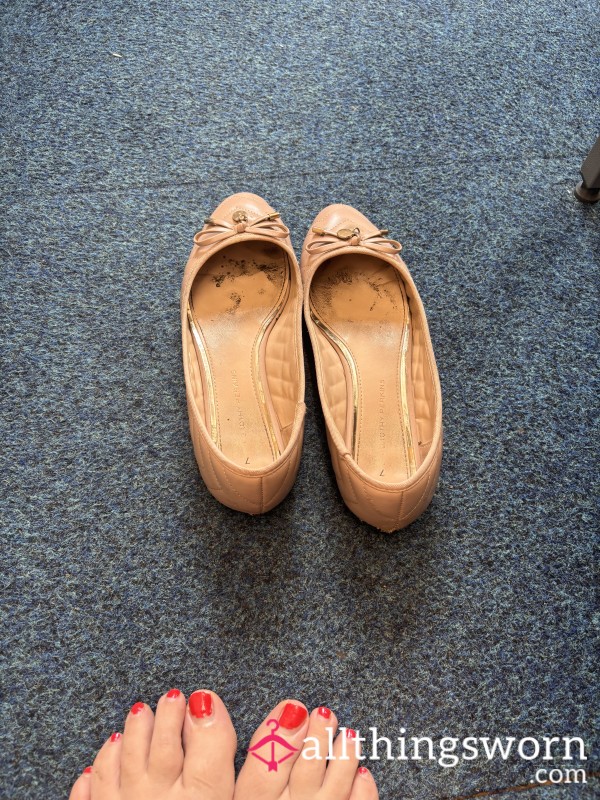 Flat Shoes. Very Used.