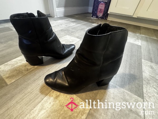 Flight Attendant Booties: Stinky, Cheesy, Freshly Worn