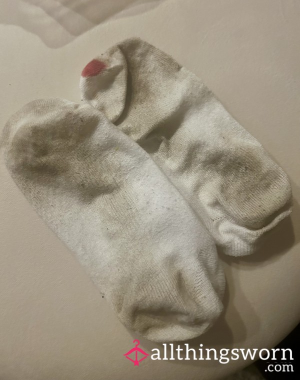 Flight Attendant’s Dirty Socks