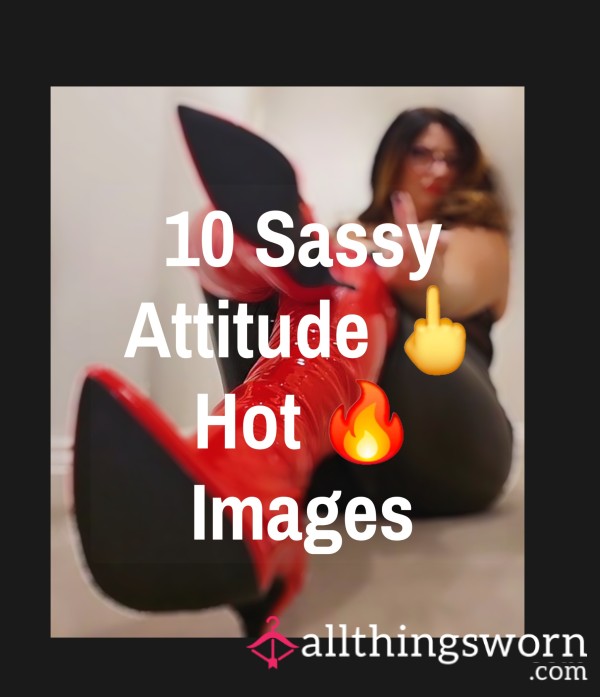 🖕Flipping You Off In Latex & Killer Boots – 10 Pics💋