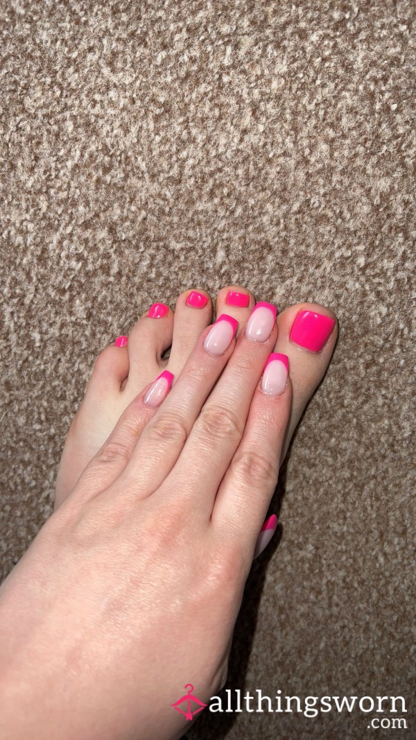 💅 Flirty Fingers & Fancy Toes