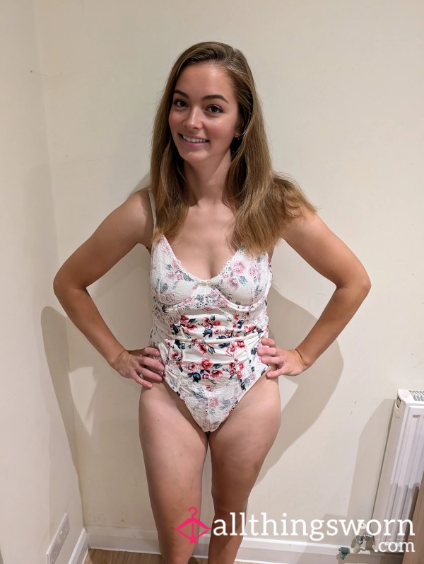 🌸 Flor*l Bodysuit Strip Tease