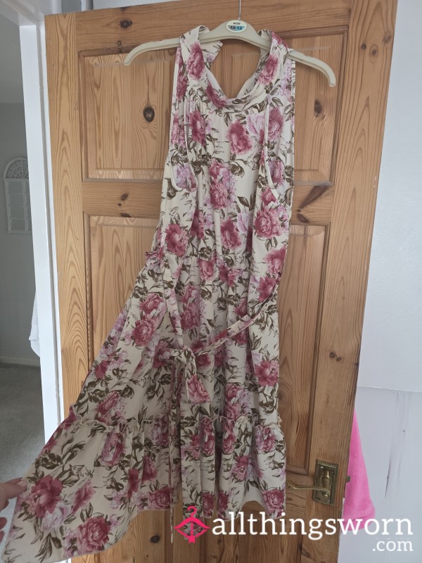 Flor*l Dress Size 16-18