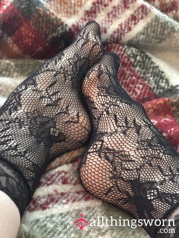 Flor*l Fishnet Socks
