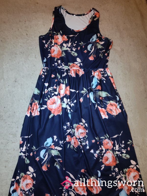 Flor*l Maxi Dress